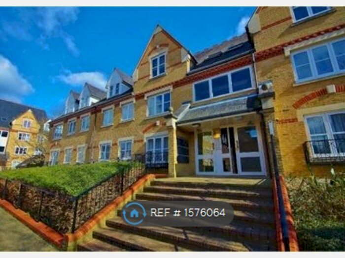 2 Bedroom Flat To Rent In Eton House, Watford, WD24