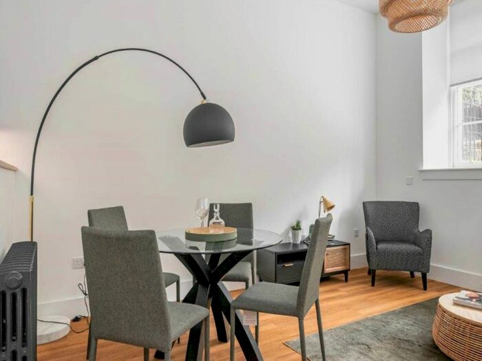 1 Bedroom Flat To Rent In Viewforth, Bruntsfield, Edinburgh, EH10 - Photo 3