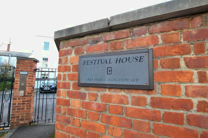 2 Bedroom Flat To Rent In Berkeley Street, Cheltenham, GL52