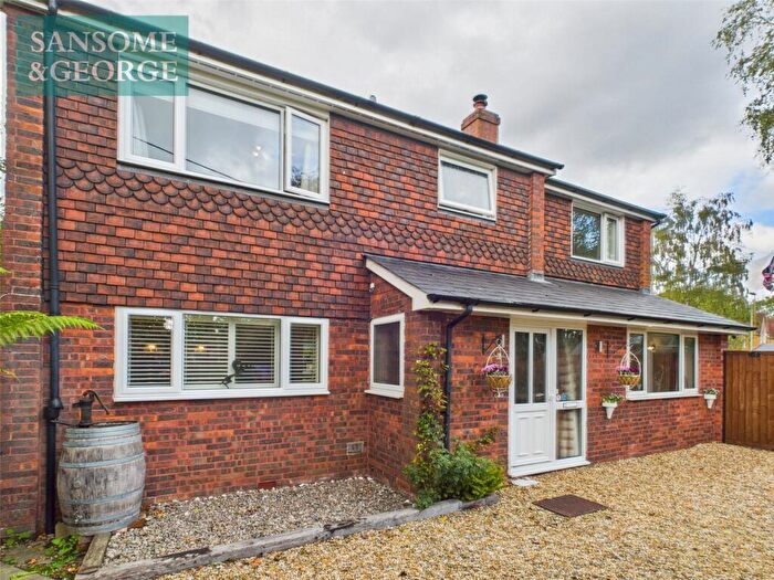 4 Bedroom Detached House For Sale In Newbury Road, Kingsclere, Newbury, Hampshire, RG20
