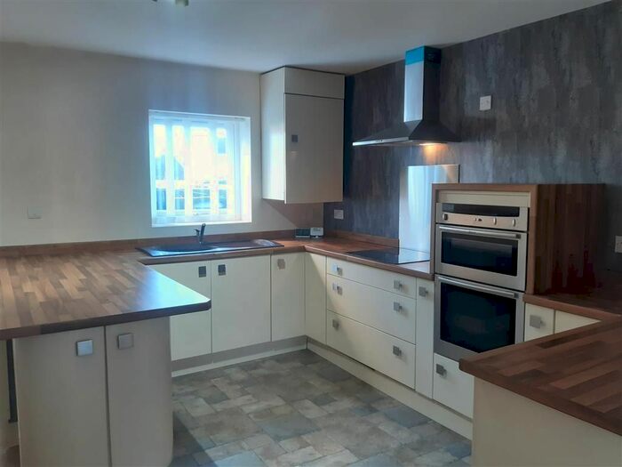 2 Bedroom Property To Rent In South Avenue, Bawtry, Doncaster DN10