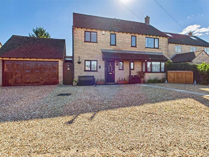 4 Bedroom Detached House For Sale In Hidcote Close, Eastcombe, Stroud, Gloucestershire, GL6