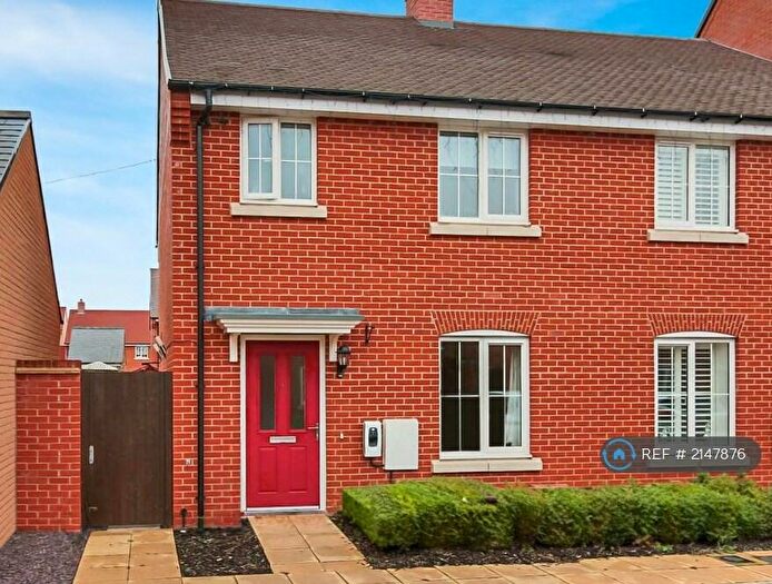 3 Bedroom Semi-Detached House To Rent In Comet Way, Aylesbury, HP18