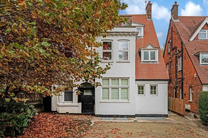 4 Bedroom Property To Rent In Shepherds Hill, N6
