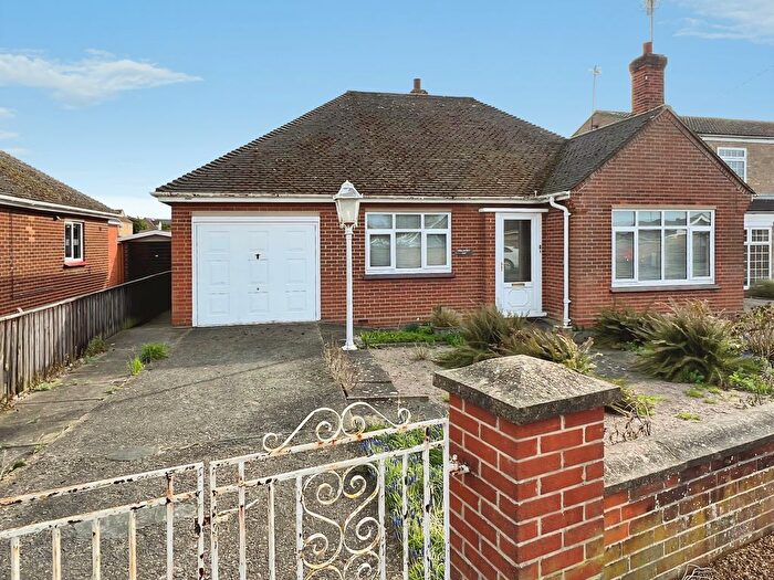 2 Bedroom Detached Bungalow For Sale In Creek Road, March, PE15