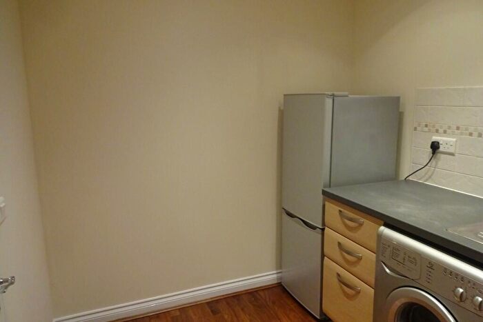 2 Bedroom Apartment To Rent In Woodcote Road, London, SM6