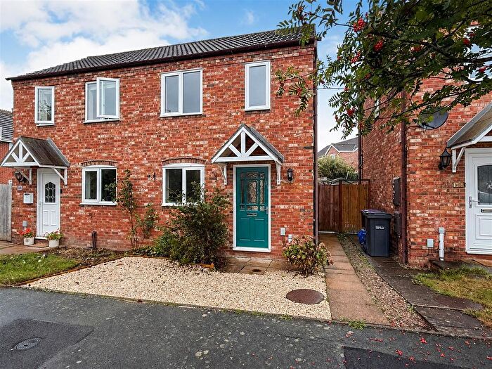 2 Bedroom Semi-Detached House To Rent In Cabin Lane, Oswestry, SY11