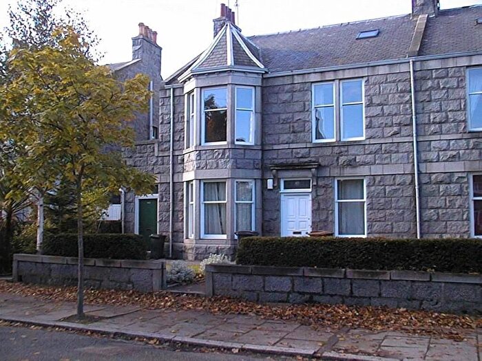 2 Bedroom Flat To Rent In Forest Avenue, Aberdeen, AB15