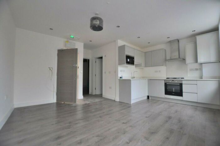 1 Bedroom Flat To Rent In Hackney Road, London, E2