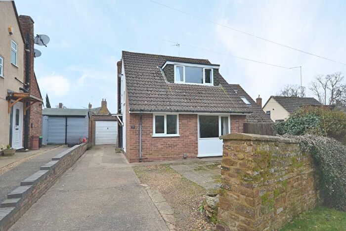3 Bedroom Semi-Detached House To Rent In Brook Lane, Northampton, NN5