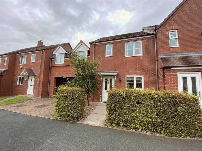 3 Bedroom Semi-Detached House To Rent In Moorhouse Close, Wellington, TF1