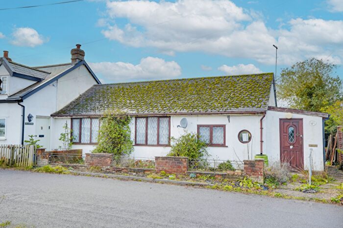 2 Bedroom Semi-Detached Bungalow For Sale In Queen Street, Cowlinge, CB8