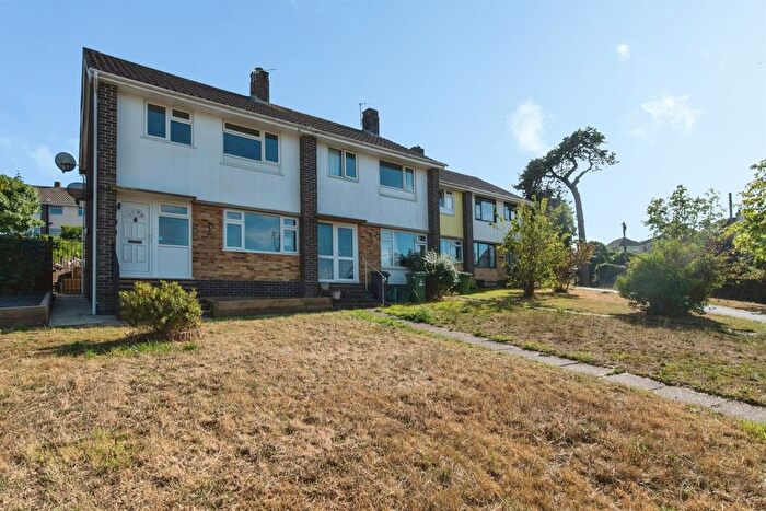 3 Bedroom End Terrace House For Sale In Woodbury Park, Axminster, EX13