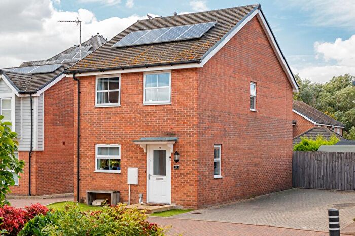3 Bedroom Detached House For Sale In Plaxton Way, Ware, SG12