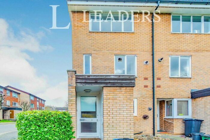 2 Bedroom Maisonette To Rent In Park Hill Rise, East Croydon, Surrey, CR0