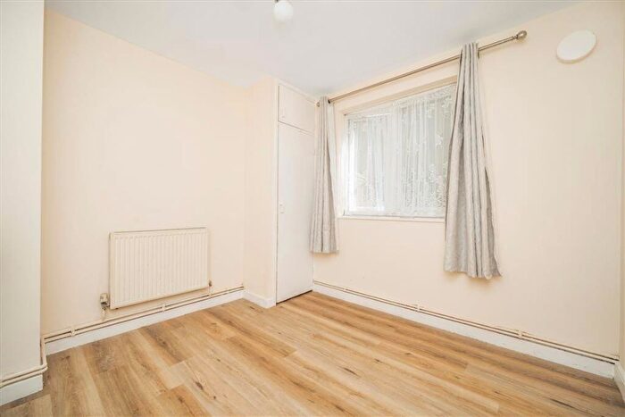 2 Bedroom Flat For Sale In Fanshaw Street, Hoxton, N1