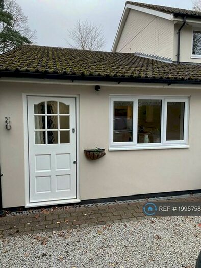 1 Bedroom Flat To Rent In Green Hill Road, Camberley, GU15