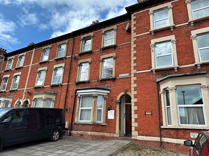 2 Bedroom Flat To Rent In Cheddon Road, Taunton, Somerset, TA2