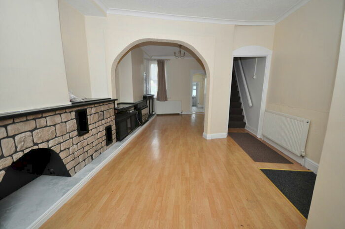 3 Bedroom Terraced House To Rent In Canterbury Street, Gillingham, ME7