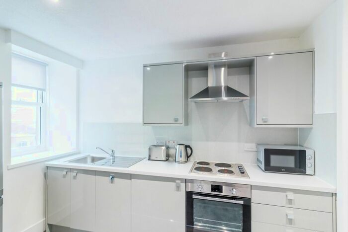 2 Bedroom Flat To Rent In Victoria Road, City Centre, Dundee, DD1