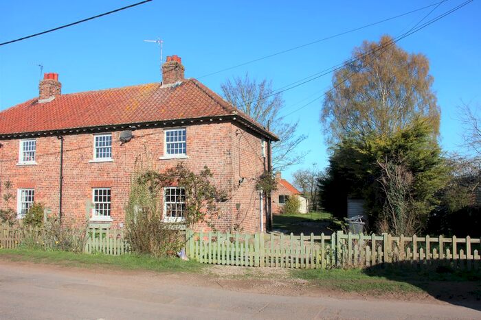 3 Bedroom Semi-Detached House For Sale In New Cottages, Aldwark, York, YO61