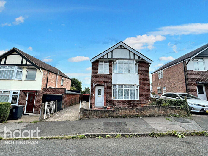 3 Bedroom Detached House For Sale In Southlea Road, Carlton, NG4