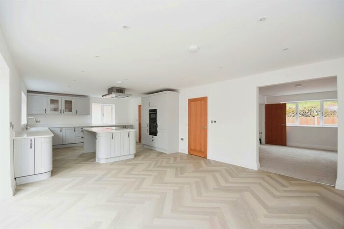 4 Bedroom Detached House For Sale In Nags Mews, Nags Head Lane, Brentwood, CM14