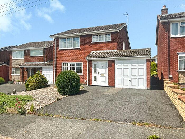 3 Bedroom Detached House To Rent In Wordsworth Avenue, Swadlincote, Derbyshire, DE11