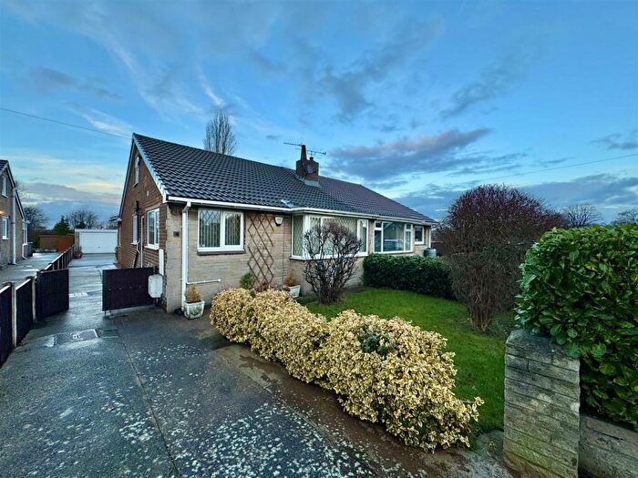 2 Bedroom Semi-Detached Bungalow For Sale In Manor Occupation Road, Royston, Barnsley, S71
