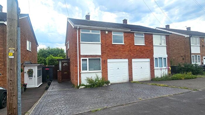 3 Bedroom Semi-Detached House To Rent In Hazelwood Road, Sutton Coldfield, West Midlands, B74