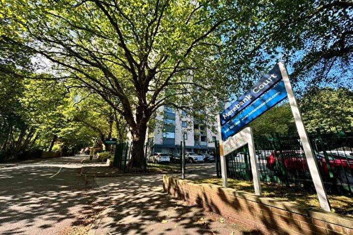 2 Bedroom Flat To Rent In Mere Bank, Liverpool, L17