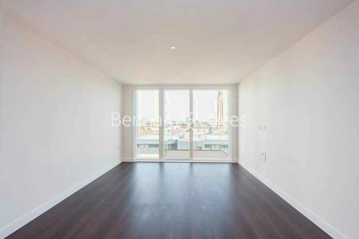 1 Bedroom Flat To Rent In Heritage Place, Brentford, TW8