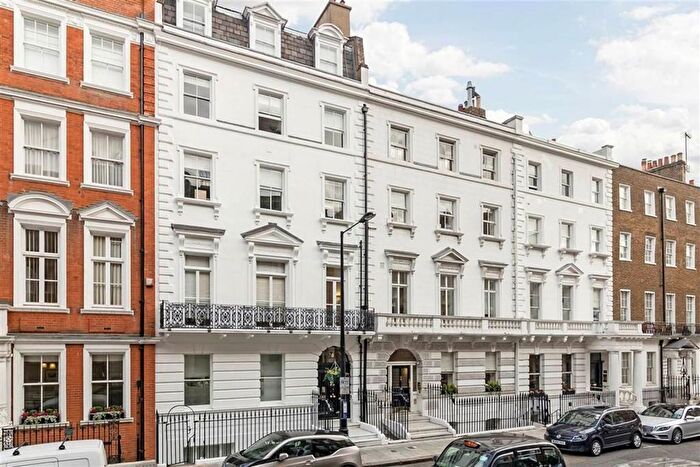 2 Bedroom Flat To Rent In Wimpole Street, Marylebone, W1G