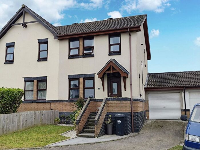 3 Bedroom Semi-Detached House For Sale In Meadowside, Newquay, TR7