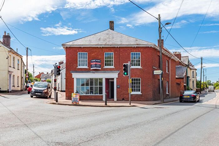 1 Bedroom Flat To Rent In St. Lawrence Green, Crediton, EX17