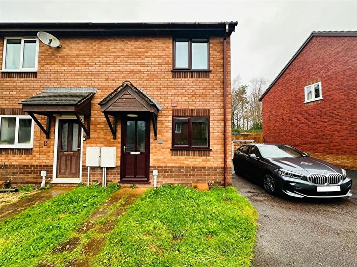 2 Bedroom Semi-Detached House To Rent In Magnolia Court, Tiverton, EX16