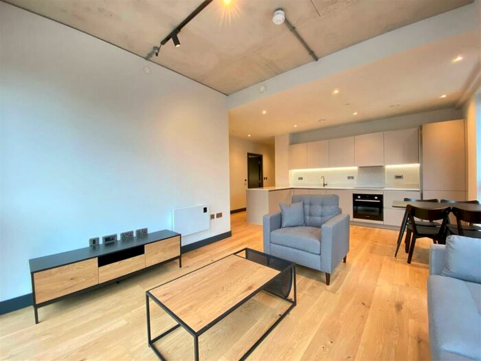 2 Bedroom Apartment To Rent In New Cross Central, Marshall Street, Manchester, M4