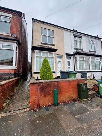 3 Bedroom House To Rent In Thimblemill Road, Smethwick, B67