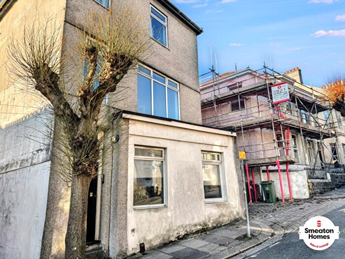 1 Bedroom Flat To Rent In Pentyre Terrace, Plymouth, Devon, PL4
