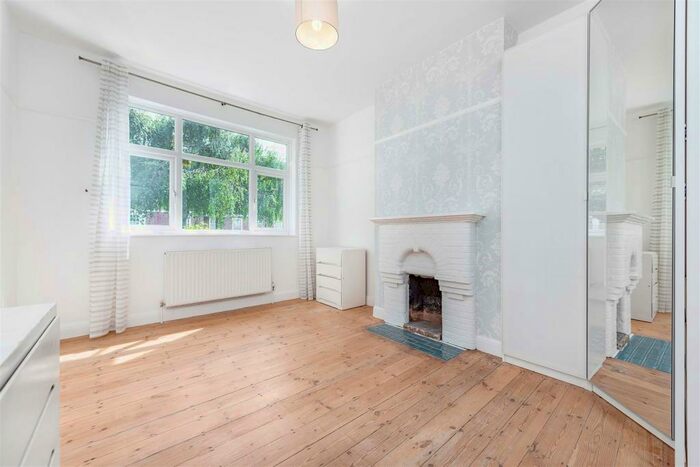 1 Bedroom Flat To Rent In Martin Way, Morden, SM4