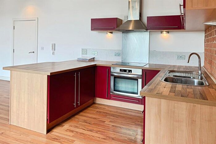 2 Bedroom Apartment For Sale In The Lace Mill, Beeston, NG9