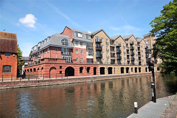 3 Bedroom Flat To Rent In Riverside House, Fobney Street, Reading, Berkshire, RG1