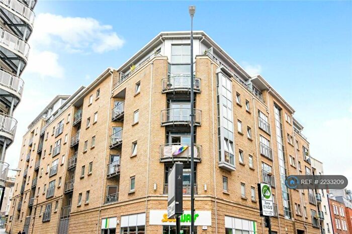 2 Bedroom Flat To Rent In Hamilton Court, Bristol, BS2