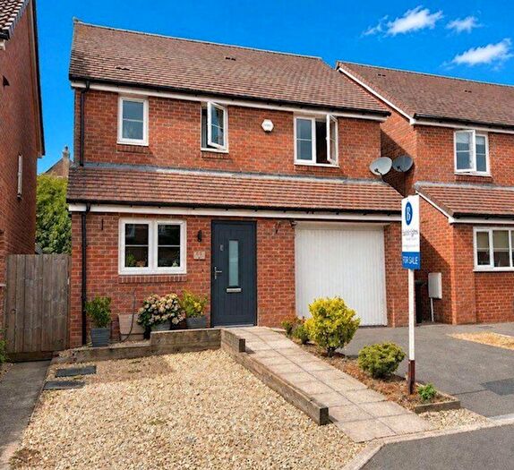 3 Bedroom Detached House For Sale In Anstee Road, Shaftesbury, SP7