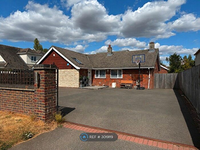 5 Bedroom Bungalow To Rent In Chartridge Lane, Chesham, HP5