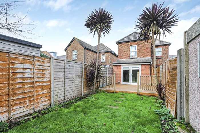 2 Bedroom Apartment To Rent In Shelbourne Road, Bournemouth, BH8