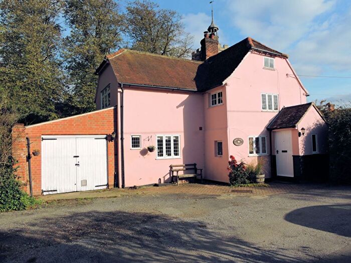 3 Bedroom Detached House To Rent In Bury Chase, Felsted, CM6