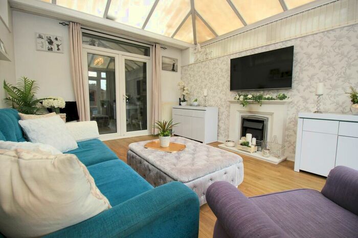 3 Bedroom Detached Bungalow For Sale In Whitworth Road, Bitterne Park, SO18