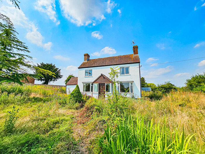 3 Bedroom Detached House For Sale In Stockton Road, Birdingbury Rugby, CV23