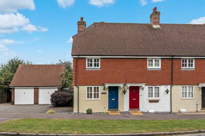 2 Bedroom End Of Terrace House To Rent In Luxford Way, Billingshurst, West Sussex, RH14